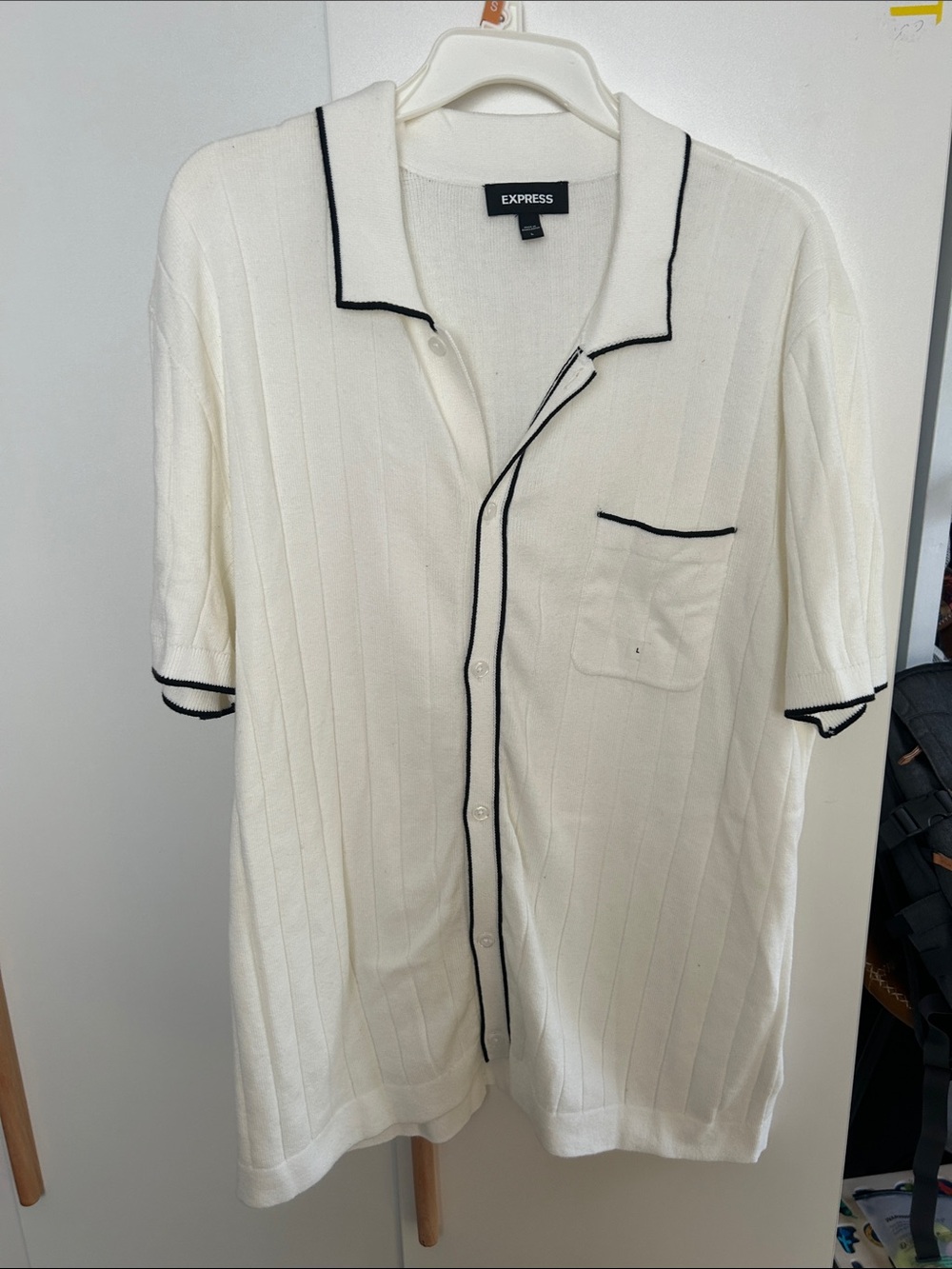 Express Men’s Cream Button-Down Knit Shirt with Black Trim